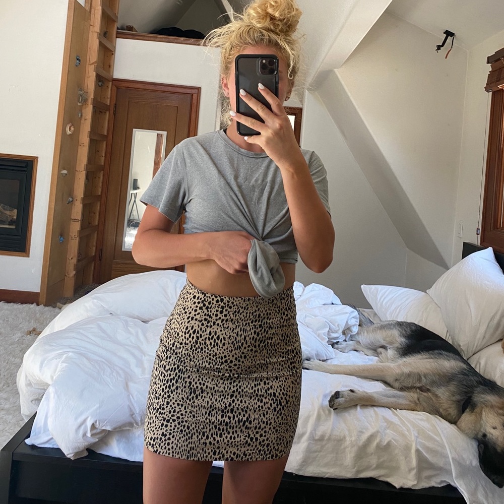 Brandy Melville mini cheetah print skirt